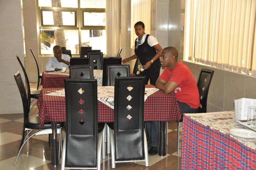 Rich Hotel Arusha Luaran gambar